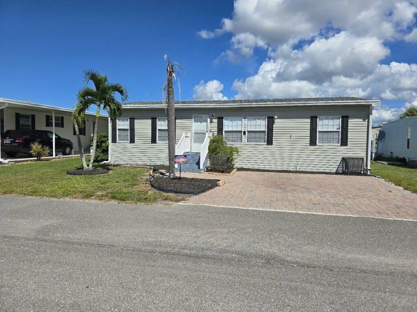 Venice, FL Mobile Home for Sale located at 937 Antigua Bay Indies